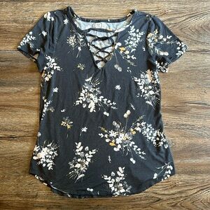 Maurices women’s top. Size medium.